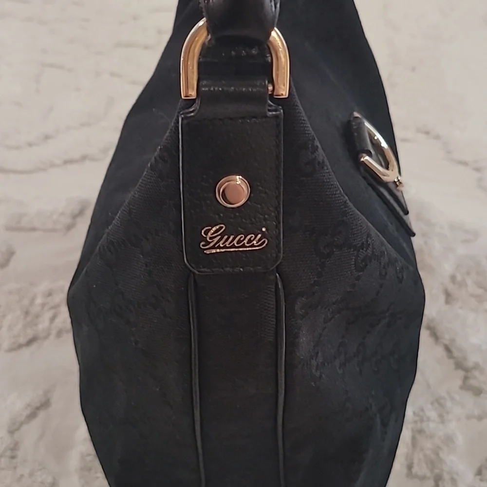 Gucci D Ring Canvas Hobo Bag - Picture 6 of 13